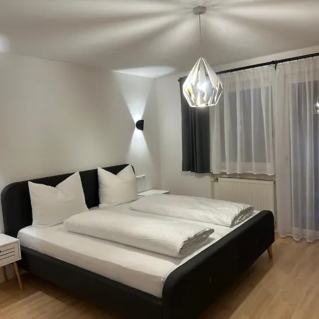 Apart7 *